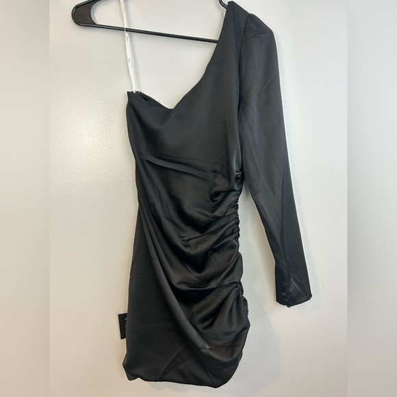 NWT Lulu's Happy Hour Chic Black Satin Ruched One-Shoulder Mini Dress Size XS - Picture 11 of 14